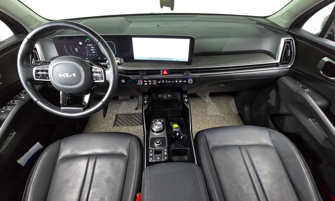 Kia Sorento — фото 9