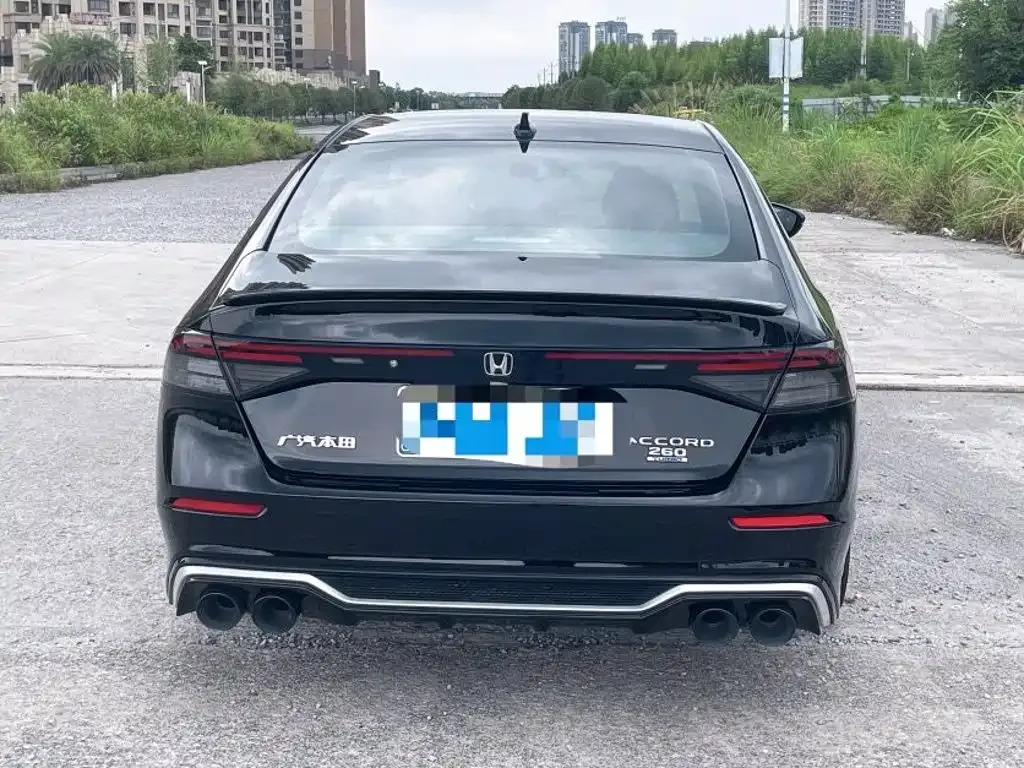 Honda Accord — фото 9