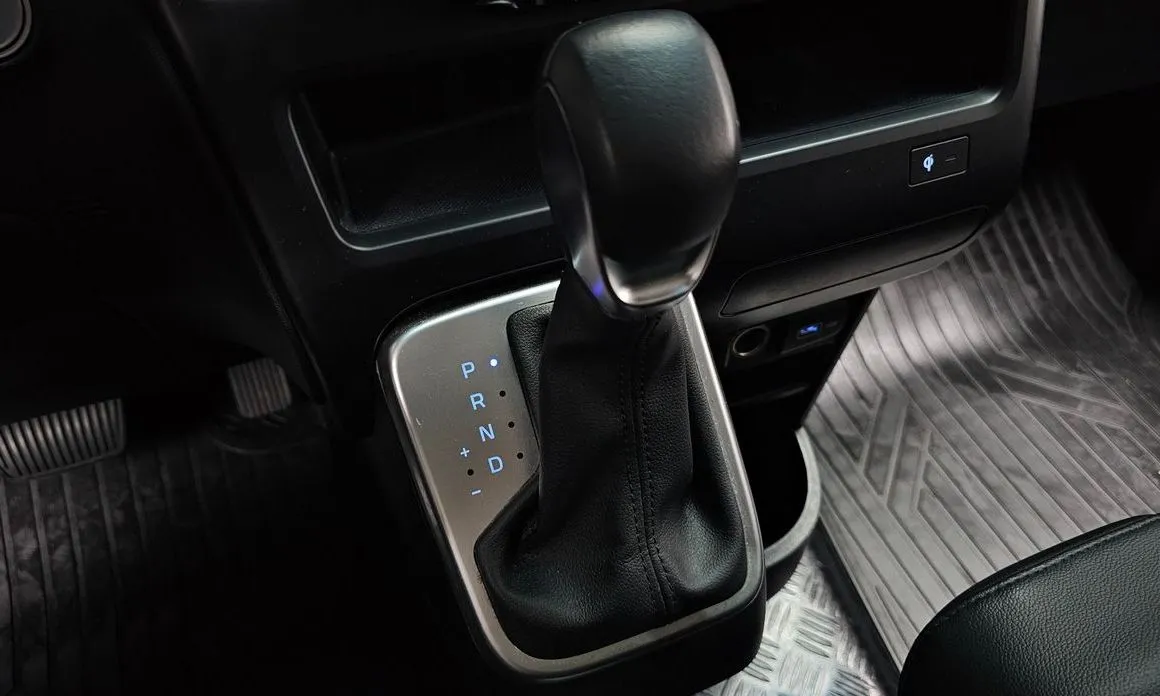 Hyundai Staria — фото 3