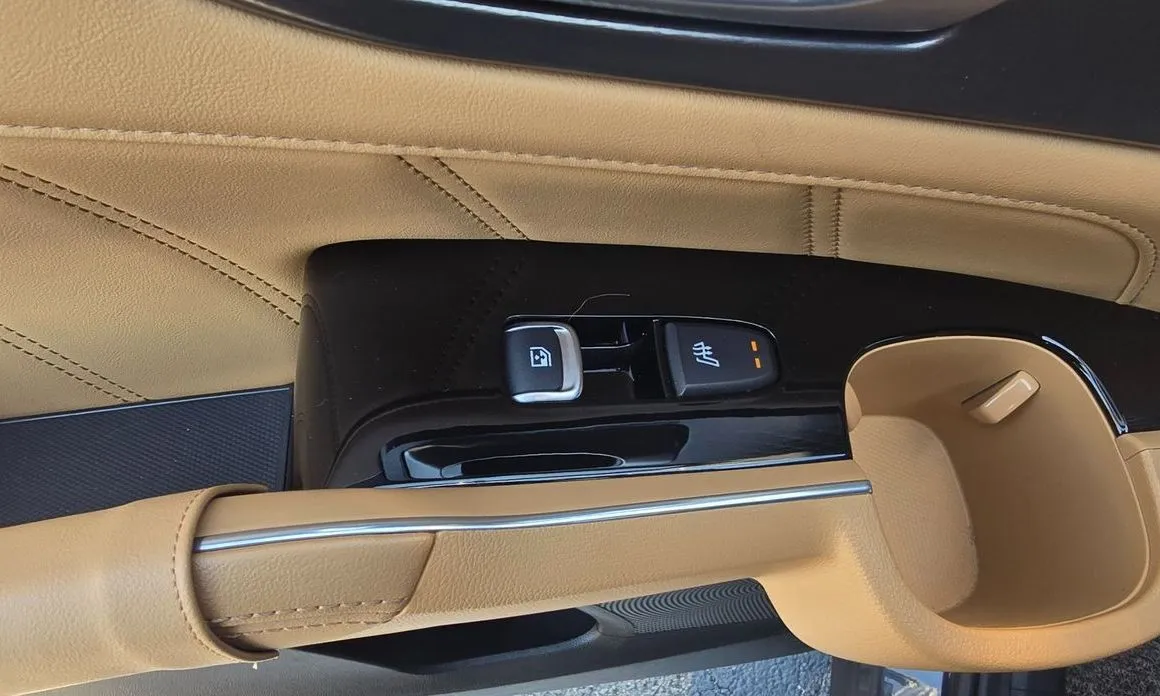 Kia Sorento — фото 8