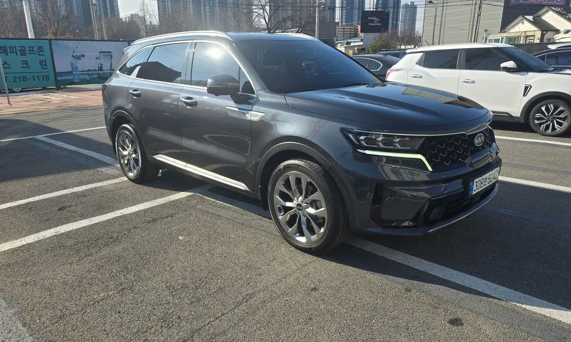 Kia Sorento — фото 10