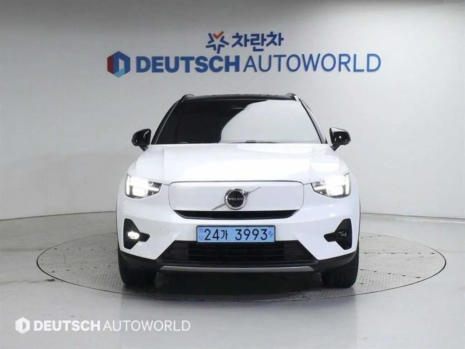 Volvo XC40 2024 из KR, фото 3