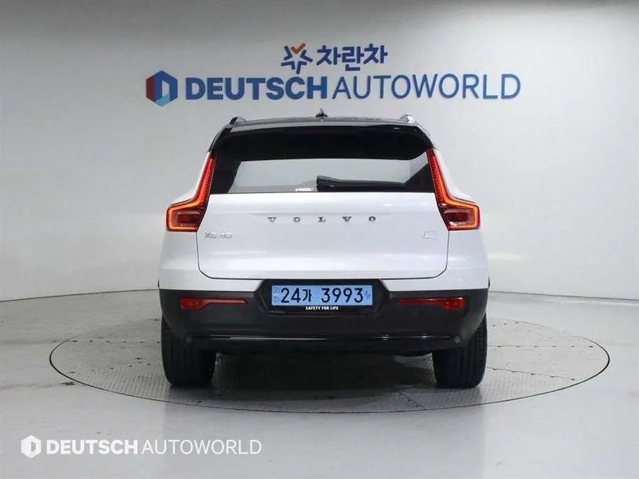 Volvo XC40 2024 из KR, фото 7