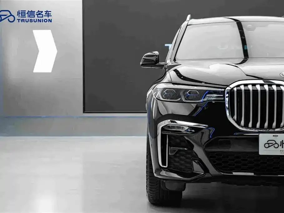 BMW X7 — фото 3