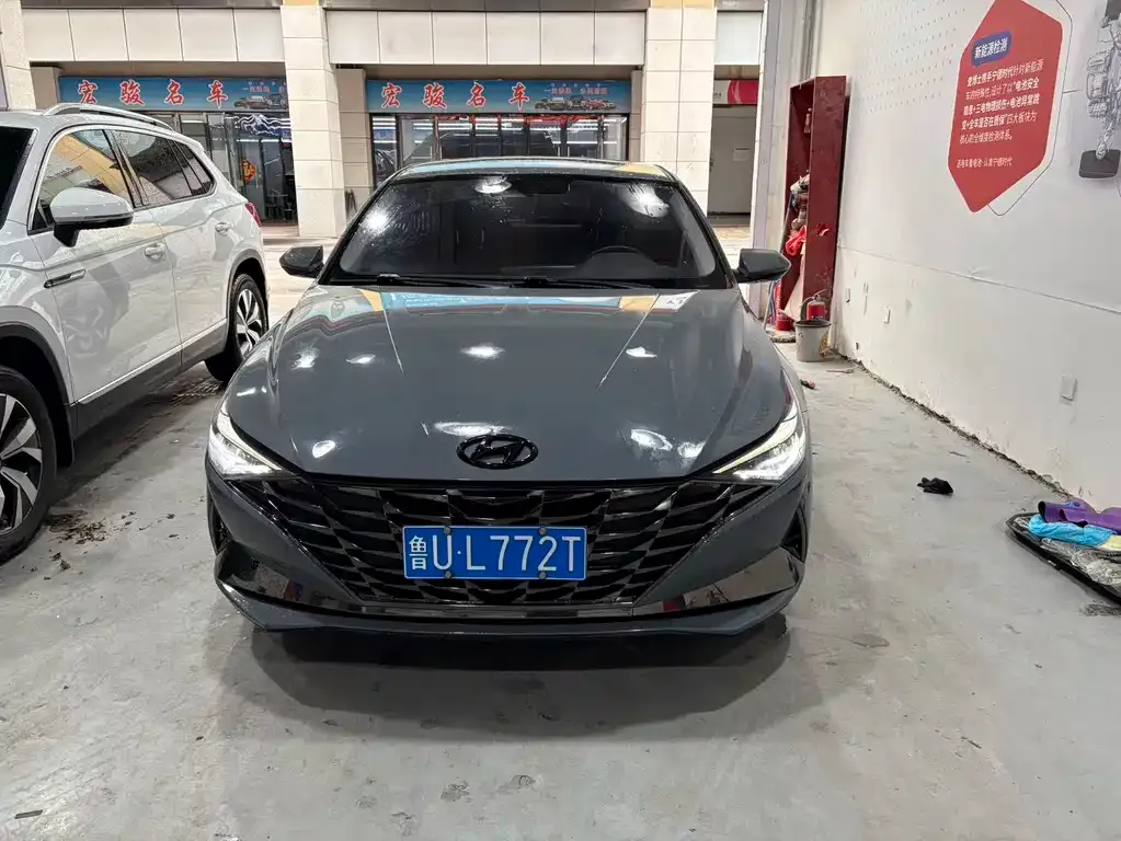 Hyundai Elantra — фото 7