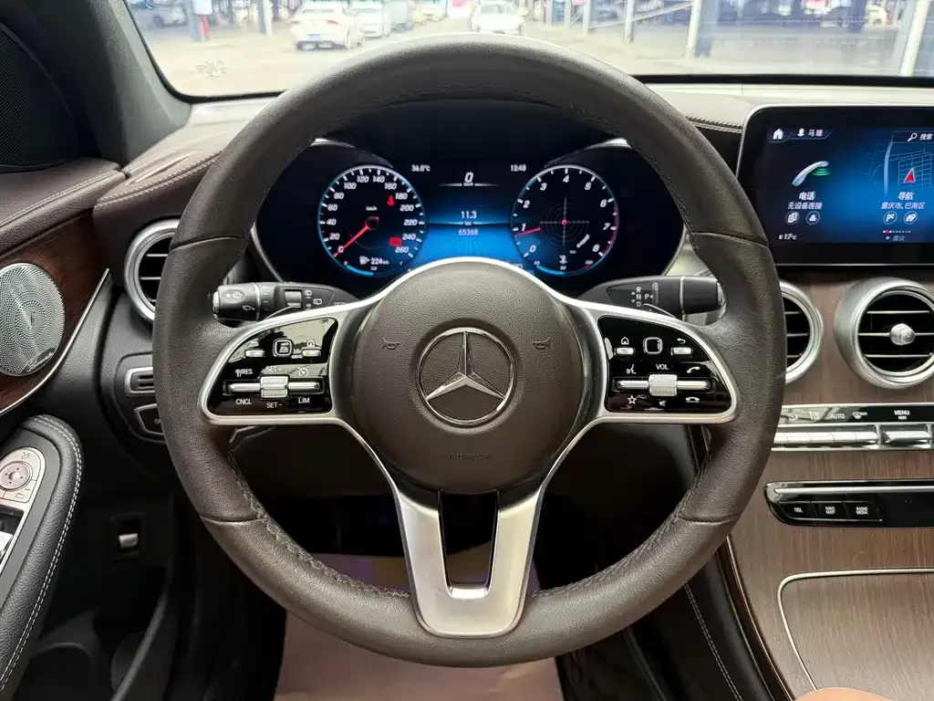 Mercedes-Benz GLC — фото 2