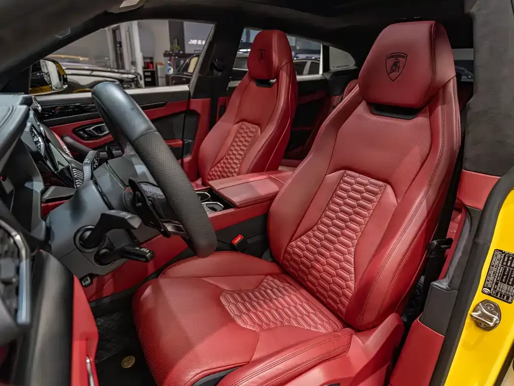 Lamborghini Urus — фото 7