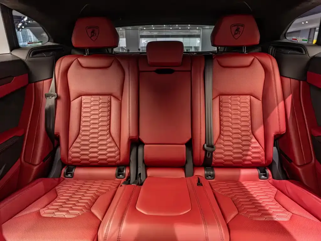 Lamborghini Urus — фото 3