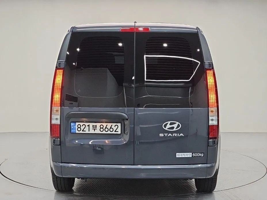 Hyundai Staria — фото 3