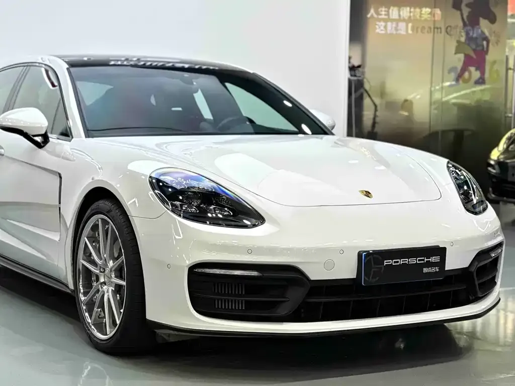 Porsche Panamera — фото 10