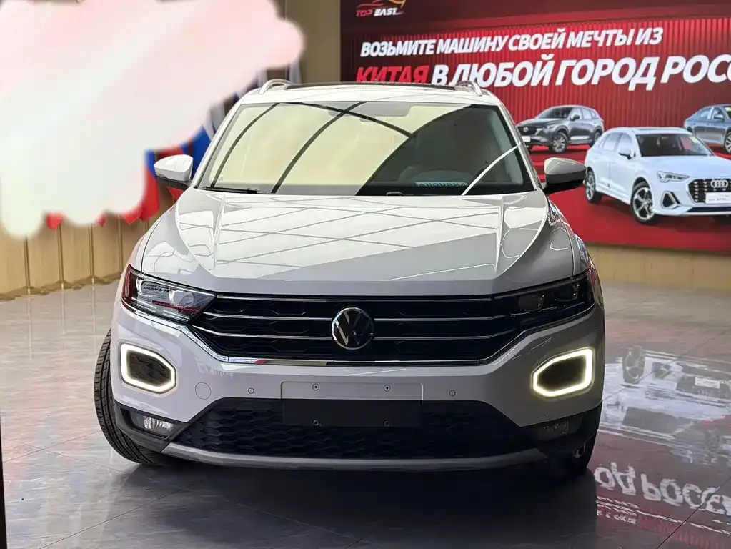 Volkswagen T-Roc — фото 10