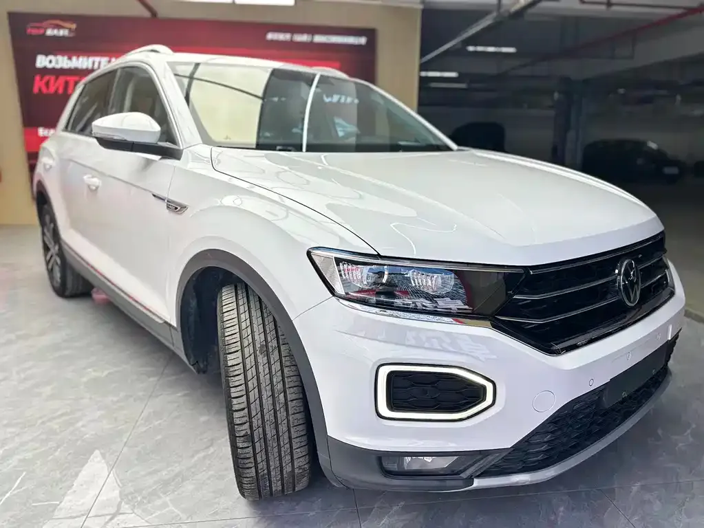 Volkswagen T-Roc — фото 7