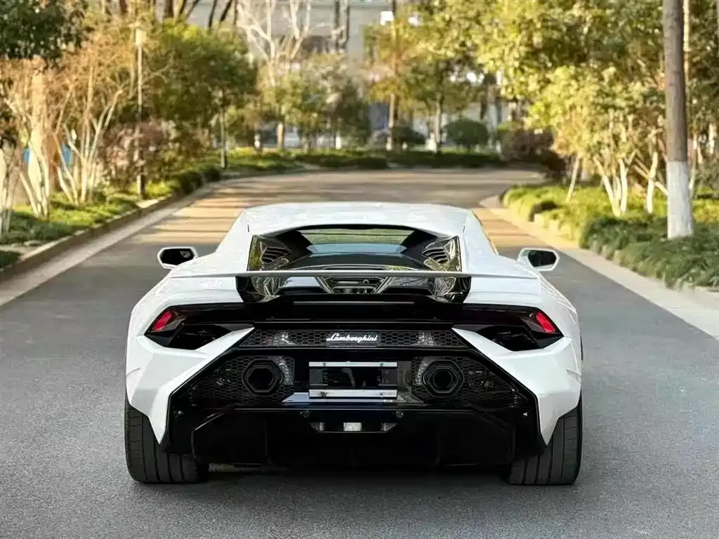 Lamborghini Huracan — фото 7