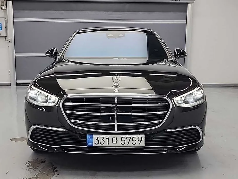 Mercedes-Benz S-Class — фото 1