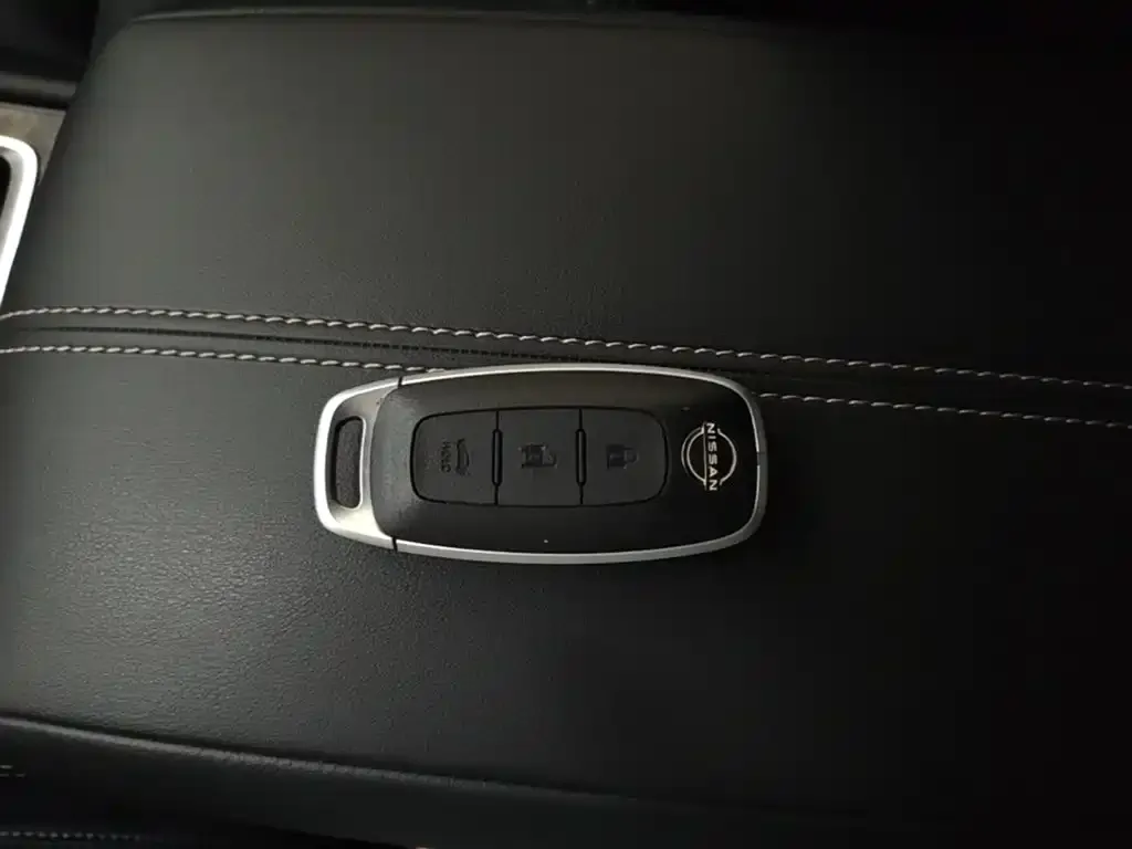 Nissan Teana — фото 2