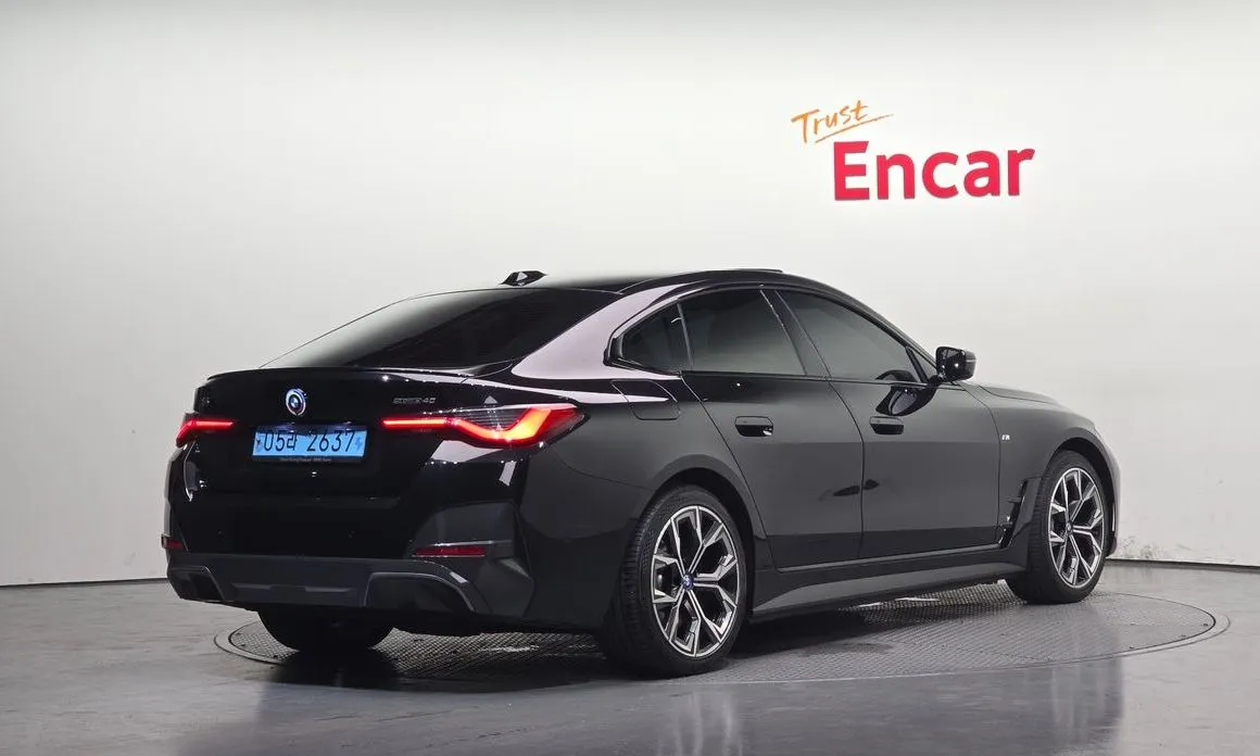 BMW i4 — фото 2