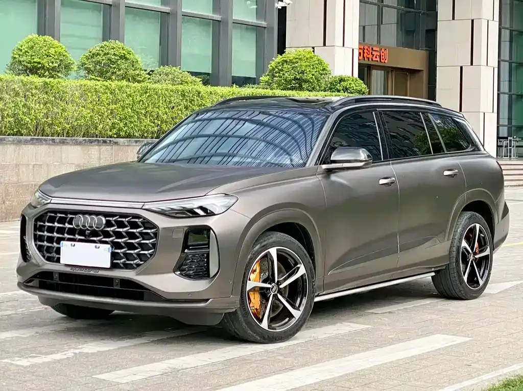 Audi Q6 — фото 1
