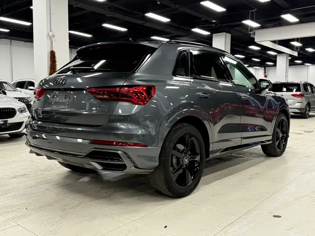 Audi Q3 — фото 3