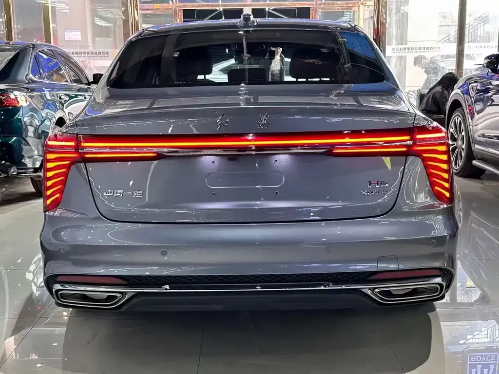 Hongqi H5 — фото 3