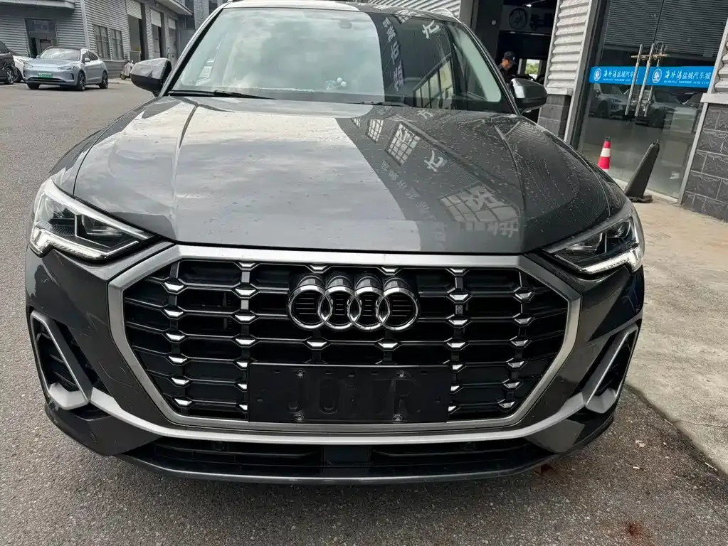 Audi Q3 — фото 6