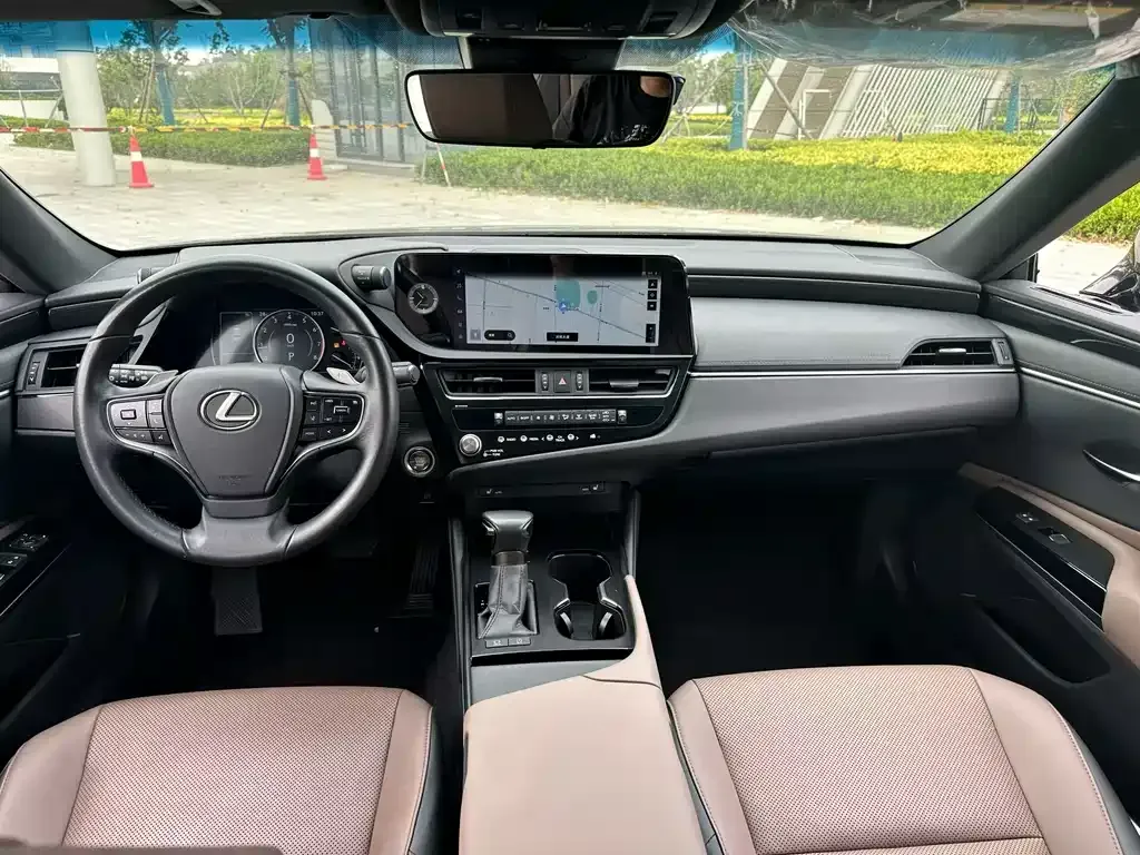 Lexus ES 2024 из CN, фото 3