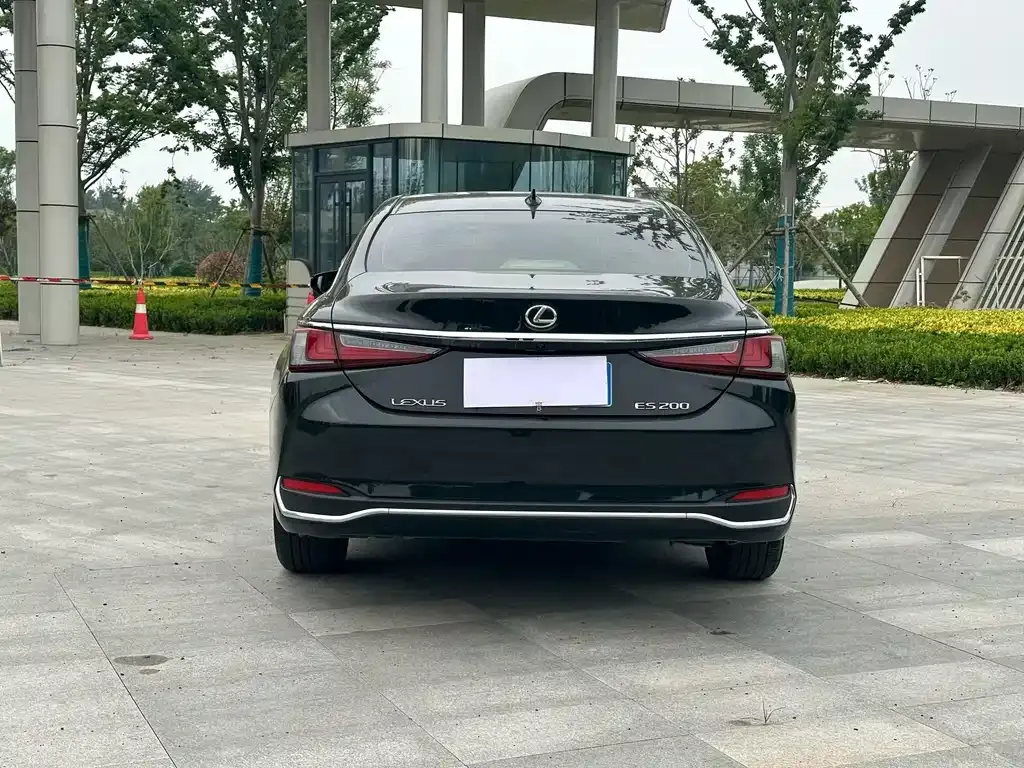 Lexus ES 2024 из CN, фото 9