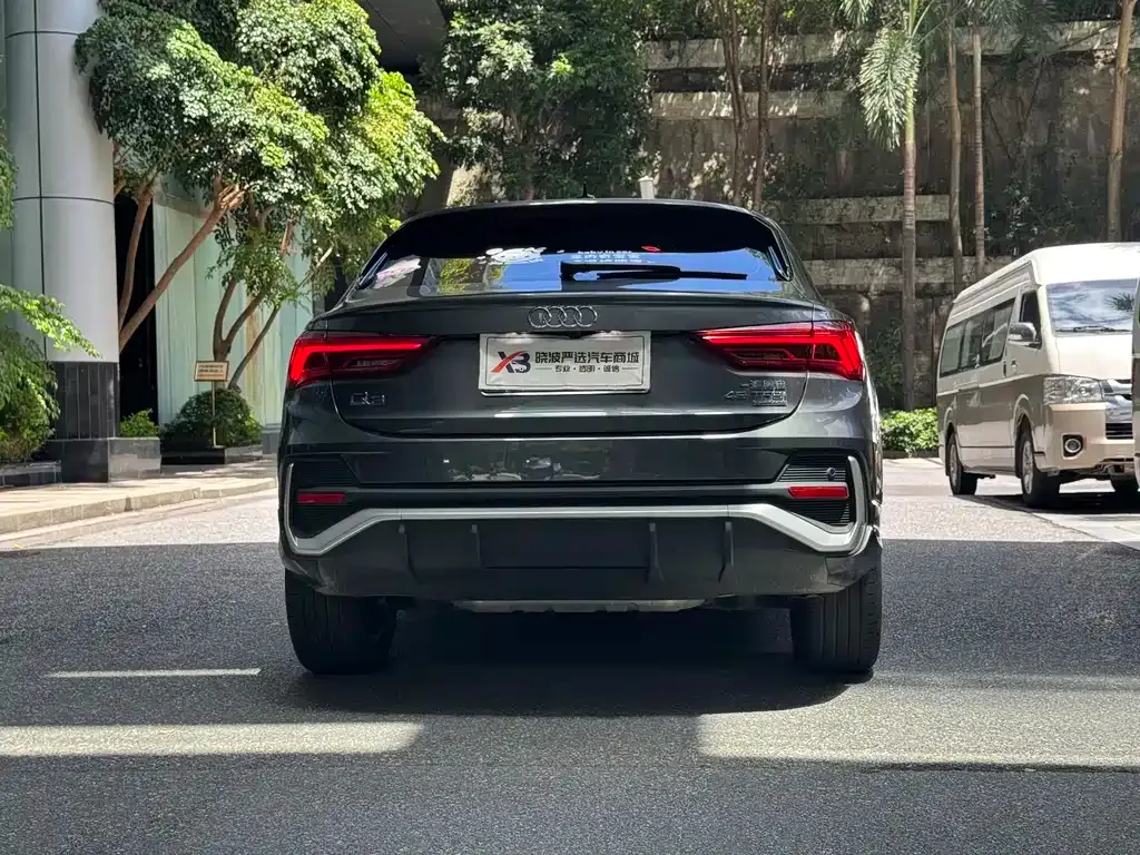 Audi Q3 Sportback — фото 8
