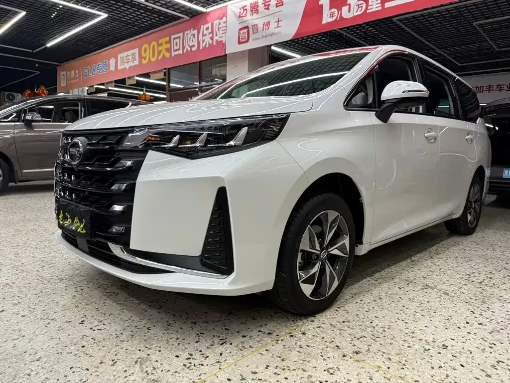 GAC Motor Trumpchi M6 — фото 1