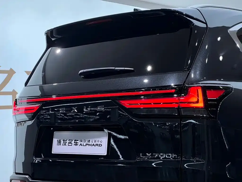 Lexus LX — фото 7