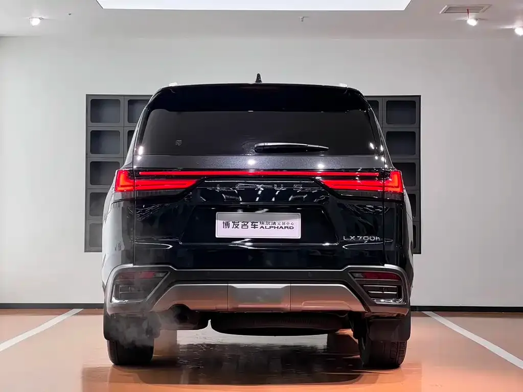 Lexus LX — фото 2