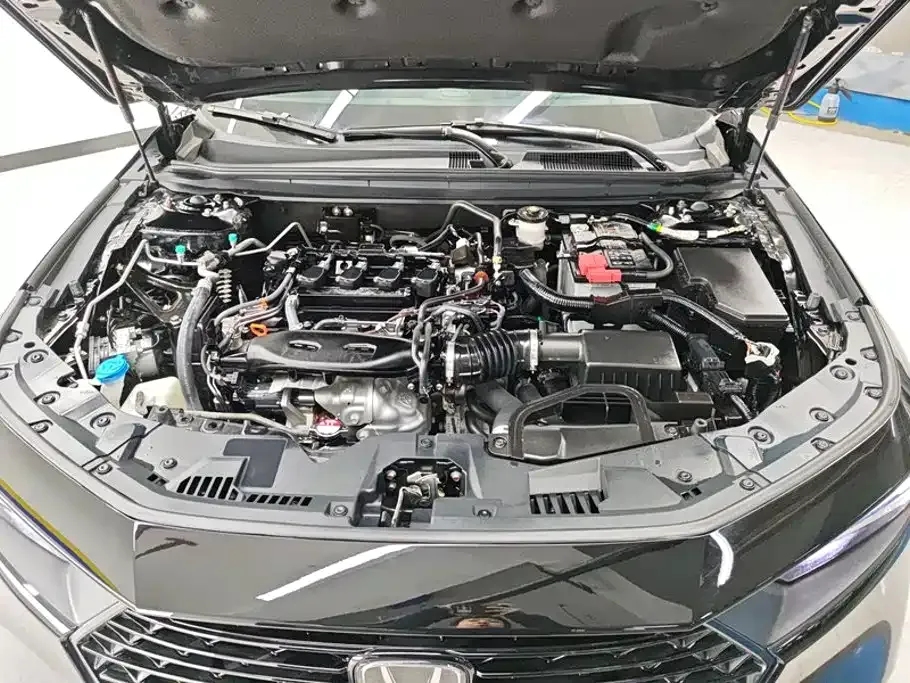 Honda Accord — фото 10