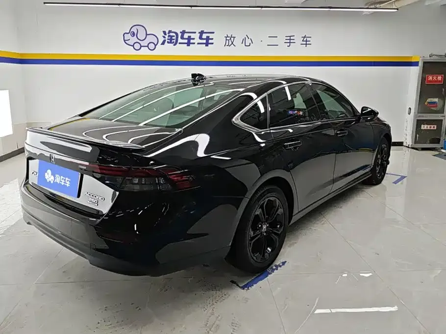 Honda Accord — фото 5