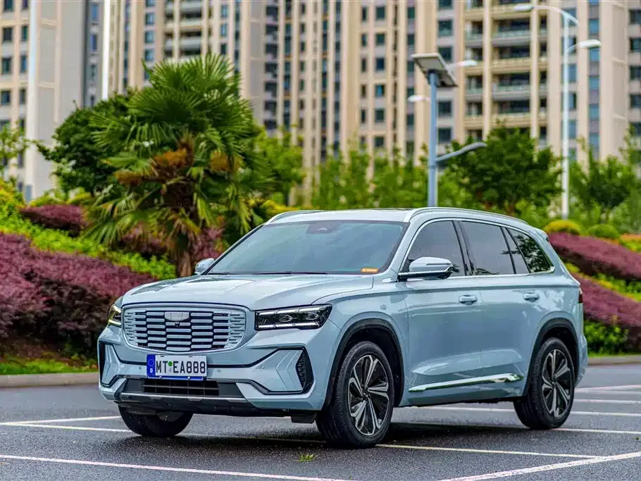 Geely Xingyue L — фото 1