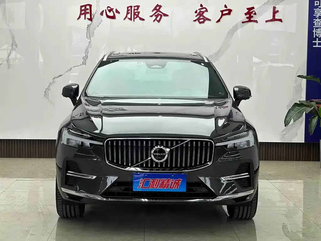 Volvo XC60 — фото 2