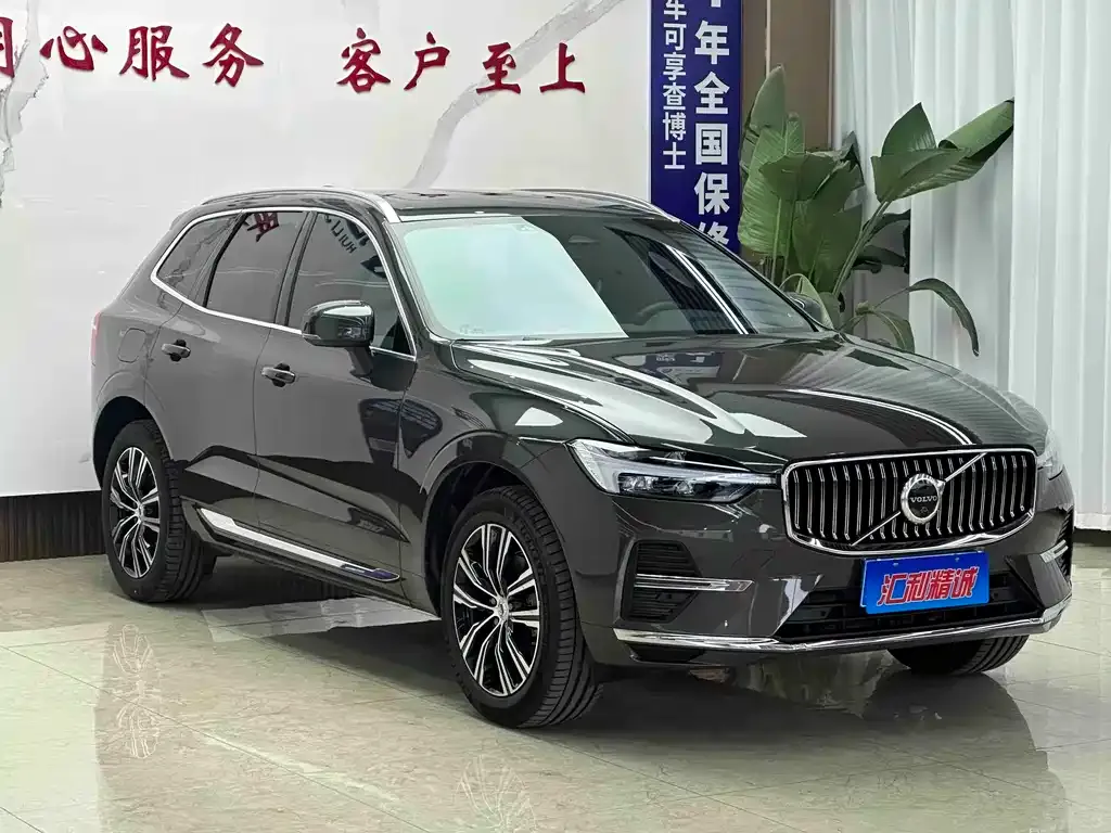 Volvo XC60 — фото 6