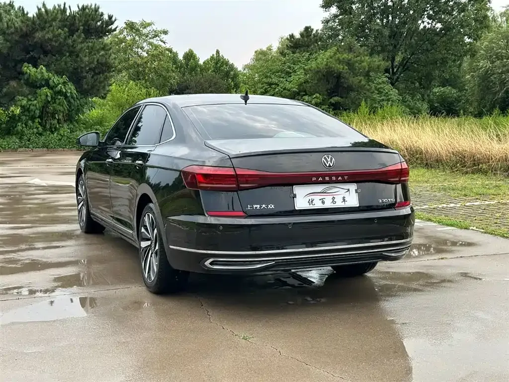 Volkswagen Passat — фото 3