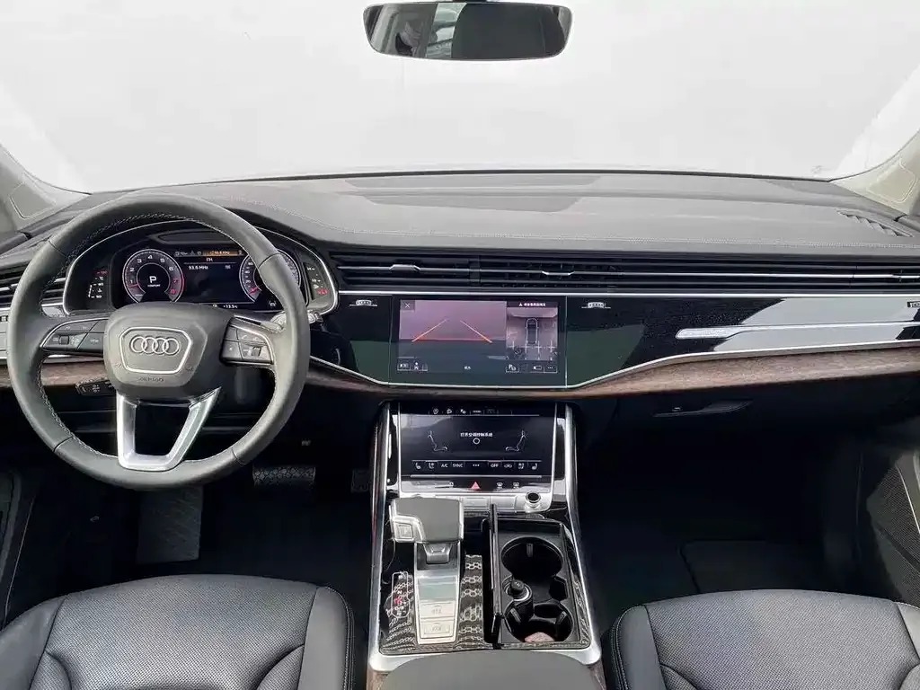 Audi Q7 — фото 3