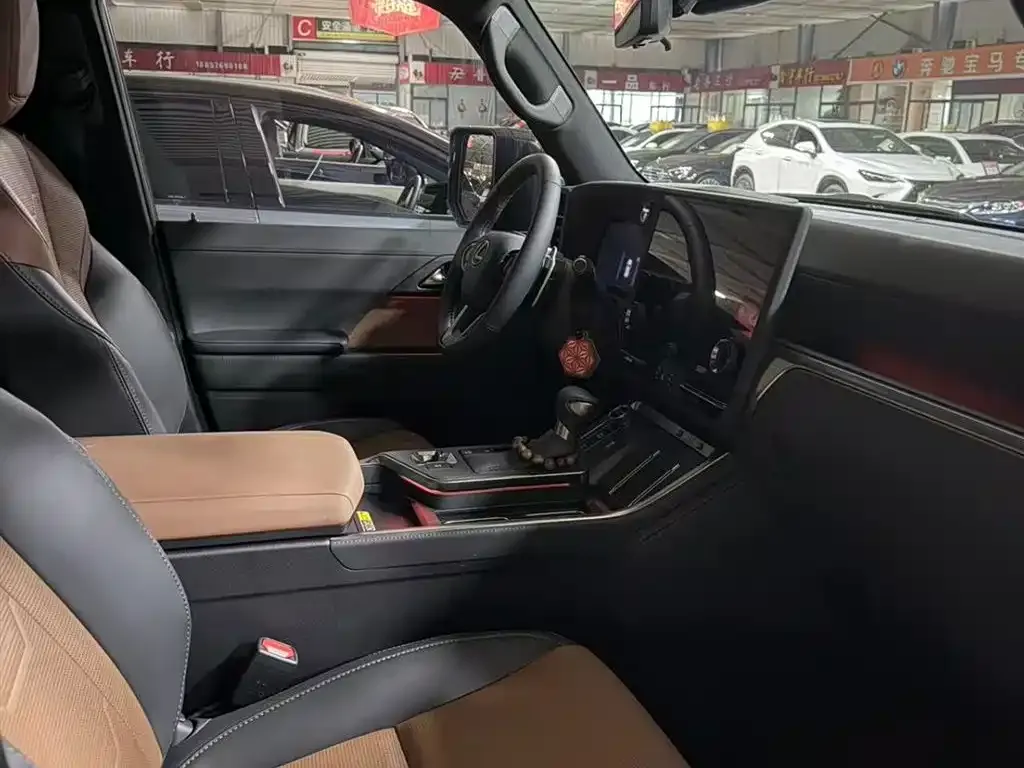 Lexus GX 2025 из CN, фото 4