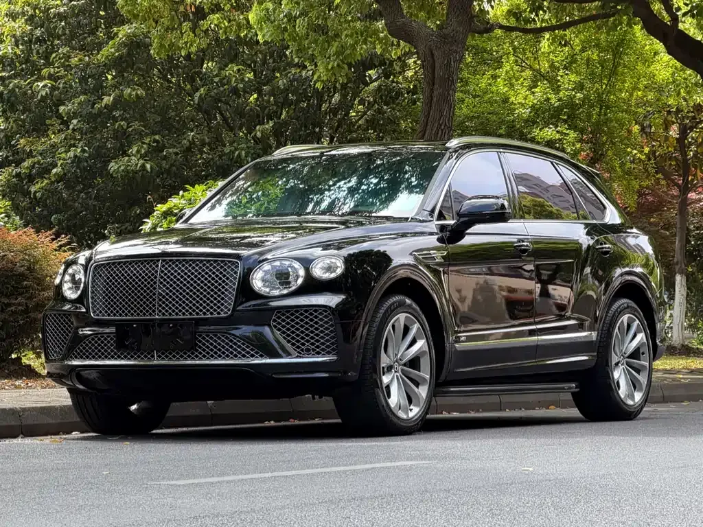 Bentley Bentayga — фото 1