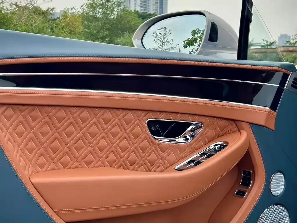 Bentley Continental — фото 5