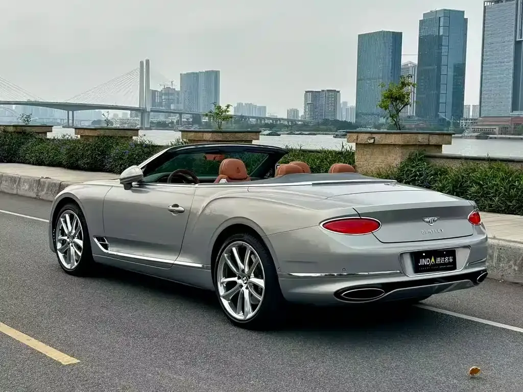 Bentley Continental — фото 7