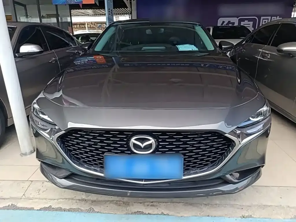 Mazda 3 Axela — фото 8