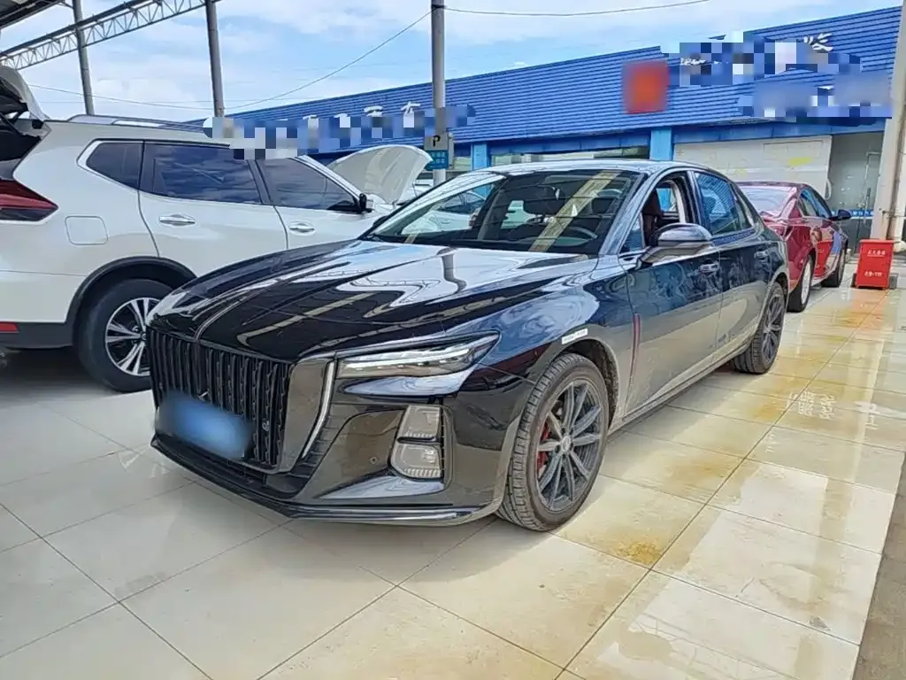 Hongqi H5 — фото 1