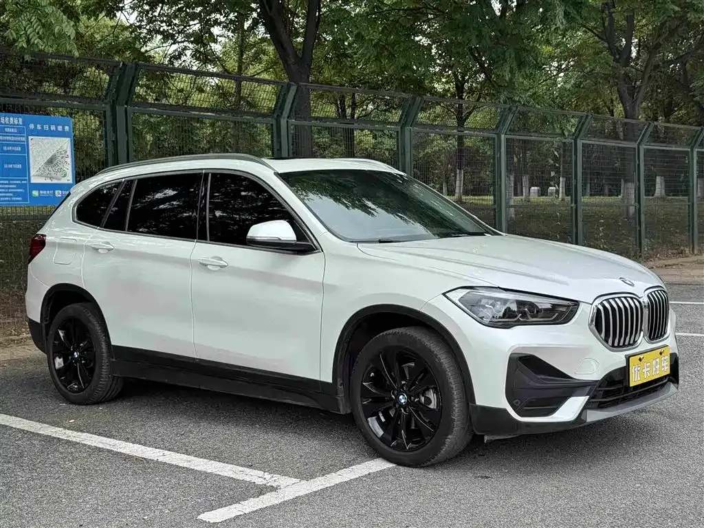 BMW X1 — фото 3