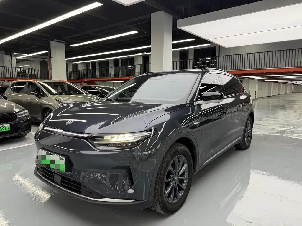 Leapmotor C11