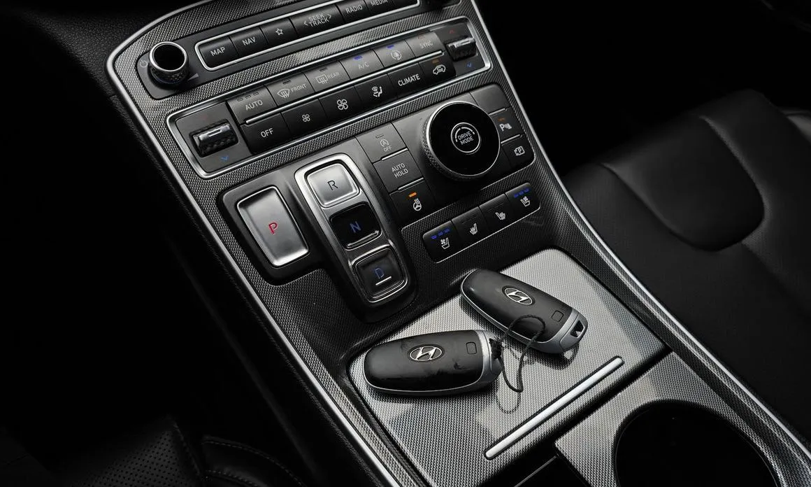 Hyundai Santafe — фото 7