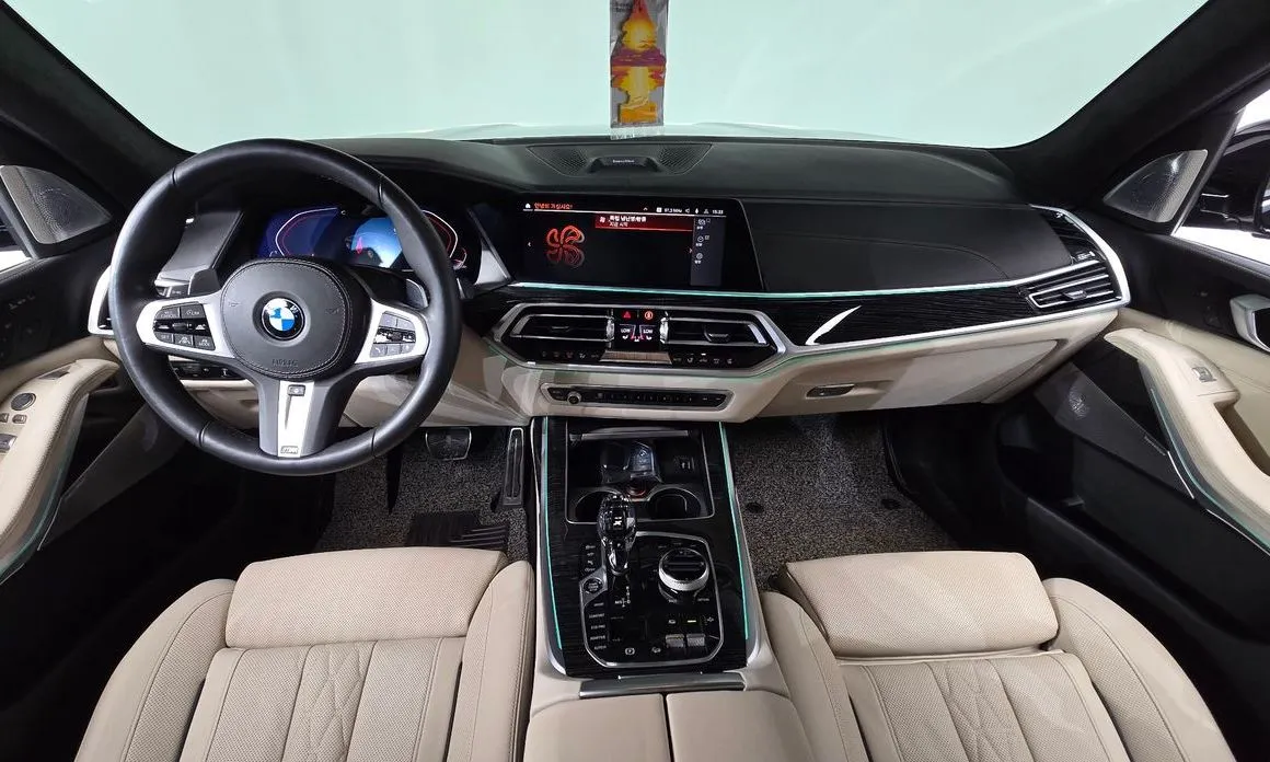 BMW X7 — фото 9