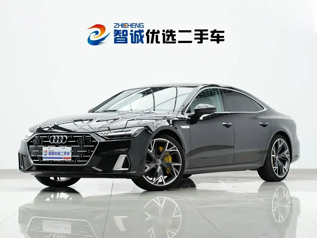Audi A7L — фото 1