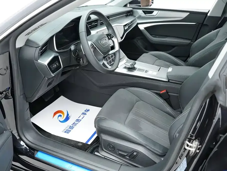 Audi A7L — фото 10