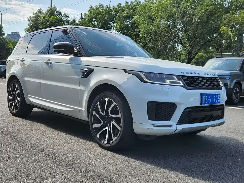 Land Rover Sport